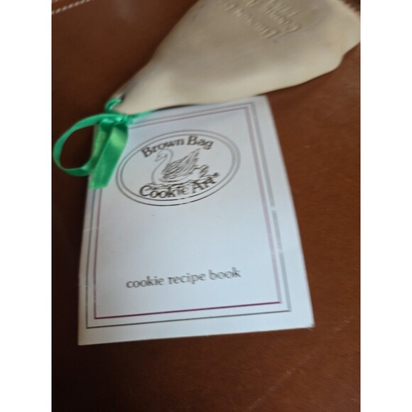 Vintage CHRISTMAS TREE Brown Bag Cookie Art Mold 6.5" with Recipe booklet New - Picture 3 of 4